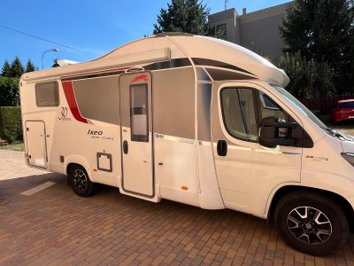 Nabízíme k prodeji skvělý obytný vůz v perfektním stavu, připravený na výlety. Jedná se o kvalitní německý výrobek od renomované